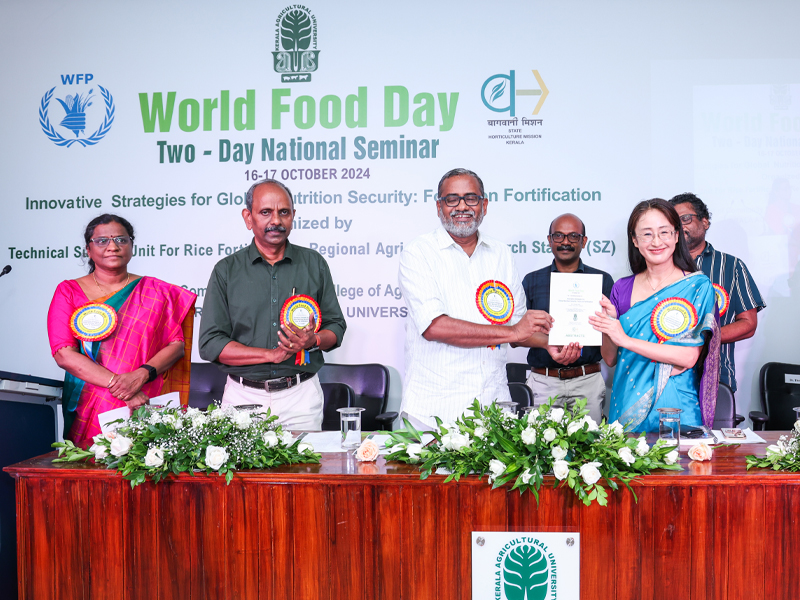 The scientific community should come forward to make safe nutrition available to common people A two-day national seminar organized on the occasion of World Food Day at Vellayani Agricultural College Page translation is built into Chrome.