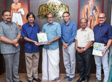 The expert commission formed to reform the activities of Kerala Agricultural University has submitted its report.